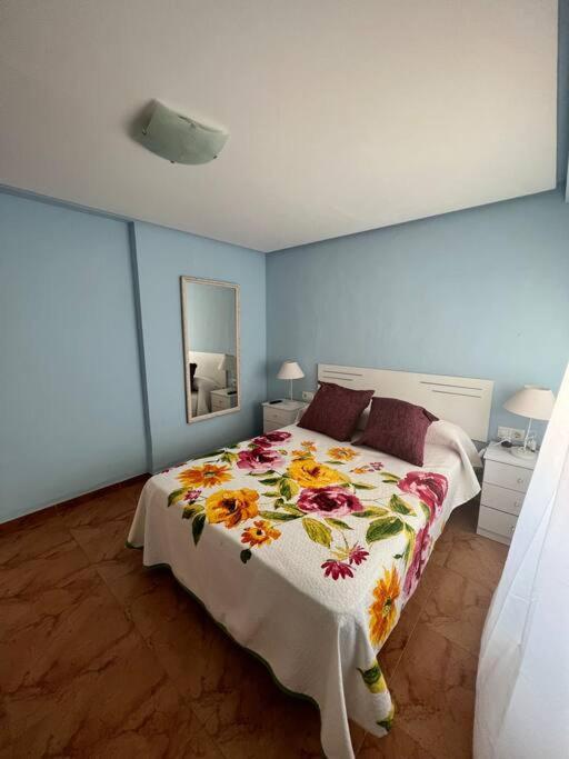 Ferienwohnung Apartamento Coloso Faro de Cullera Exterior foto